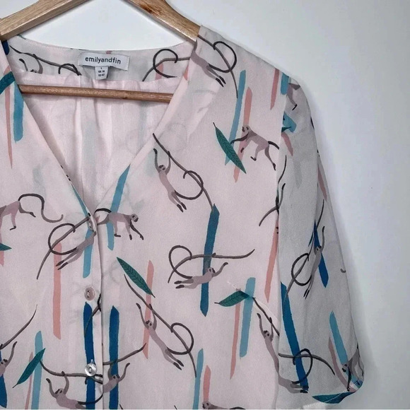 Emily and Fin ModCloth Monkey Around Town Blouse Size Large - Picture 10 of 11